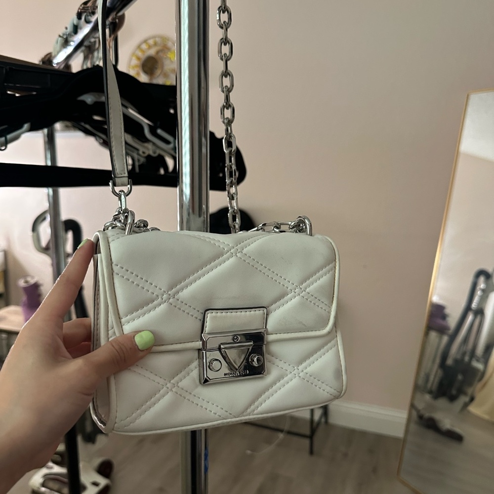 White Micheal Kors Bag
